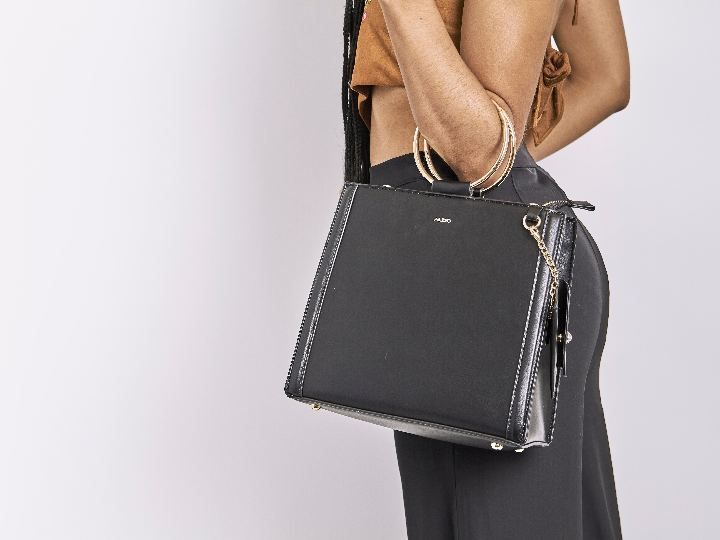 what is a tote bag used for